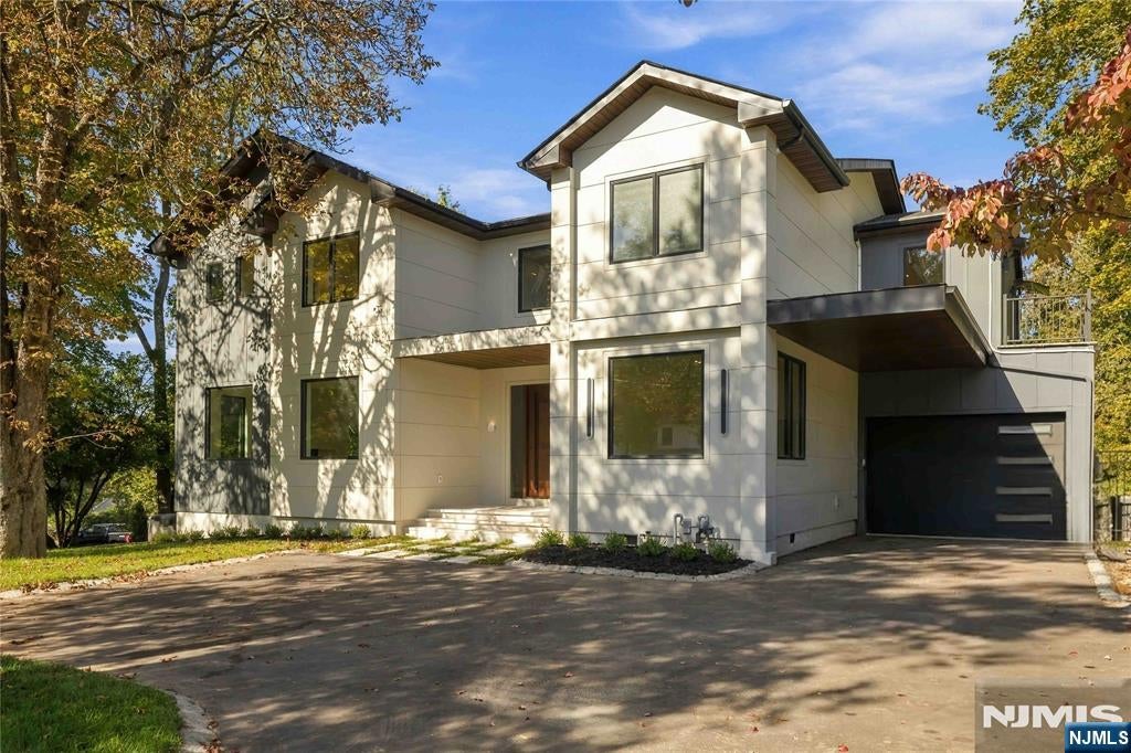 589 Piermont Road