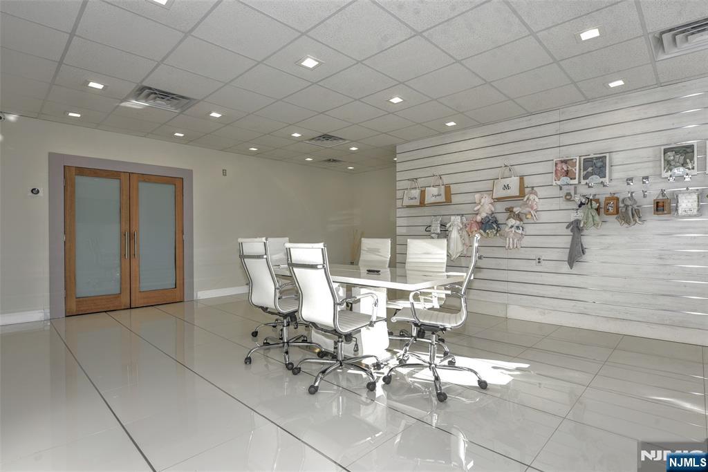 301 Hoboken Road 2
