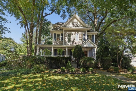 Photo of 526 Oradell Avenue, Oradell, NJ 07649 (MLS # 26039491)