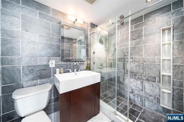 Rental Property at 1 2nd St 2310, Jersey City, New Jersey - Bedrooms: 1 
Bathrooms: 1 
Rooms: 1  - $3,800 MO.