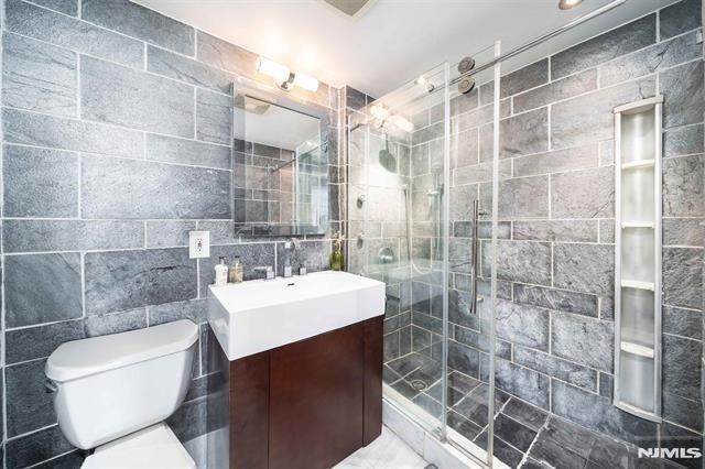 Rental Property at 1 2nd St 2310, Jersey City, New Jersey - Bedrooms: 1 
Bathrooms: 1 
Rooms: 1  - $3,800 MO.
