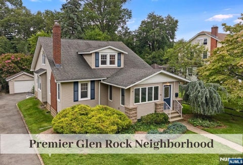 Photo of 31 Kent Road, Glen Rock, NJ 07452 (MLS # 26037133)