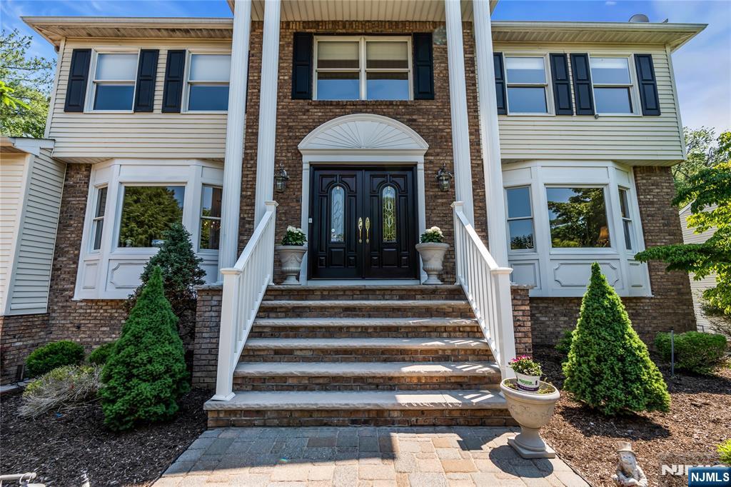 24 Fox Hollow Road
