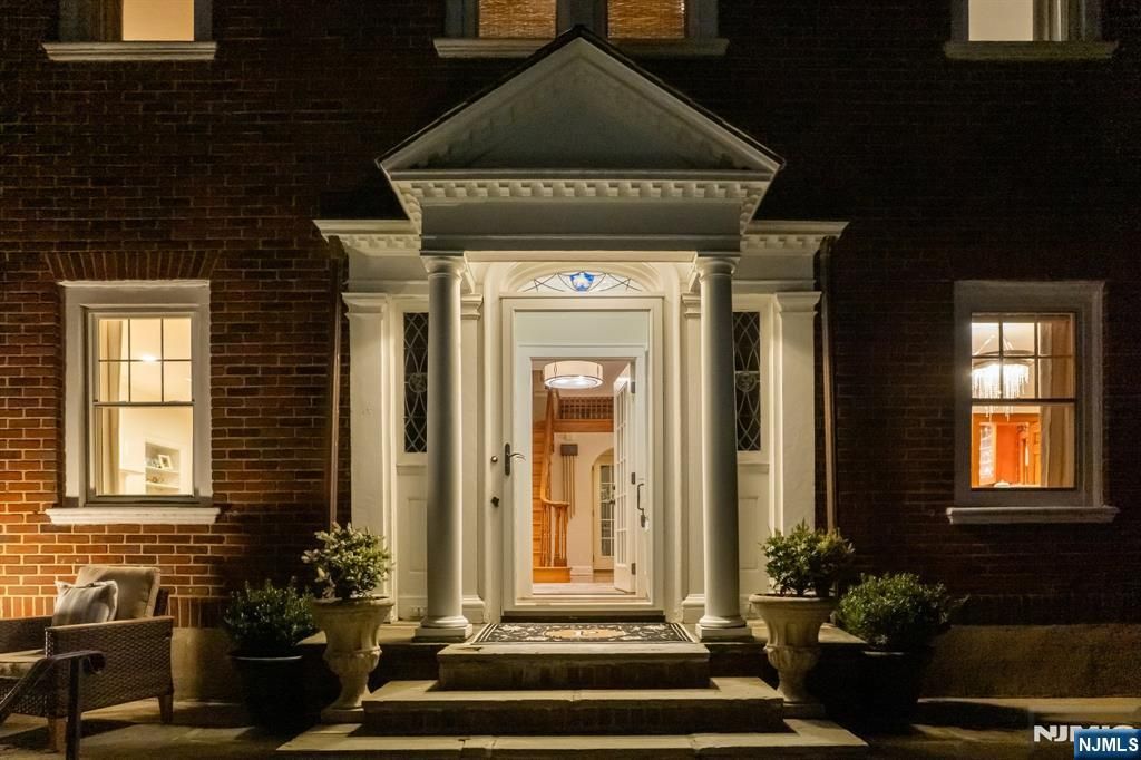 Photo of 174 Highland Avenue, Montclair, NJ 07042 (MLS # 26012243)