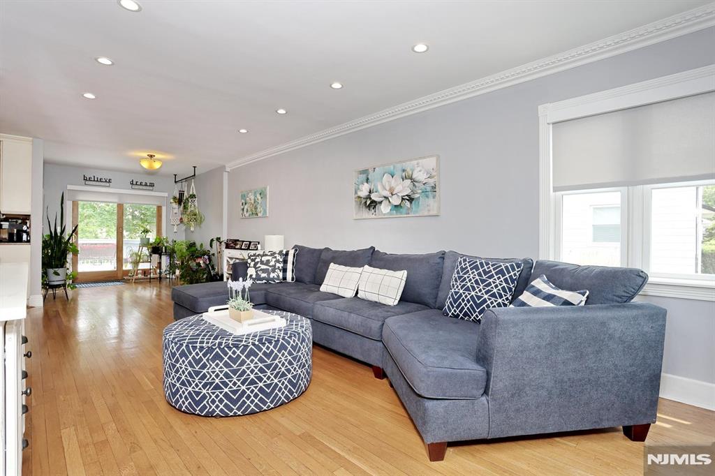 117 Roxbury Road