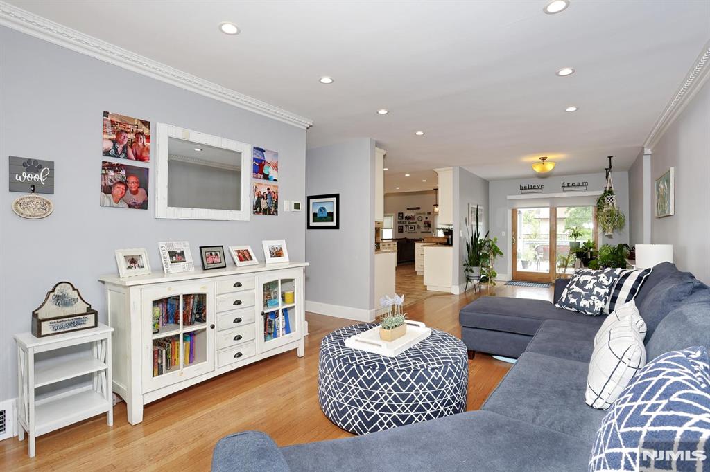 117 Roxbury Road