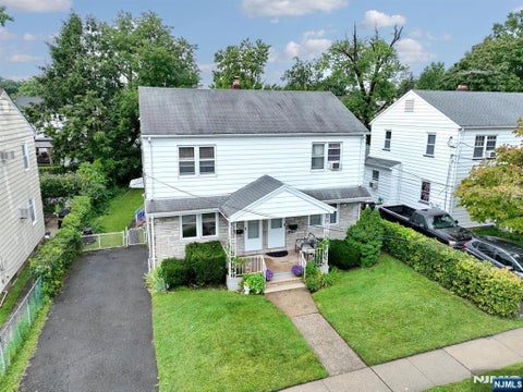 Photo of 2931 Linden St, Lodi, NJ 07644 (MLS # 26033838)