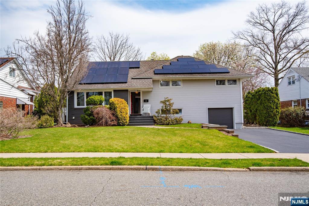 Property for Sale at 26 Chatham Terrace, Clifton, New Jersey - Bedrooms: 3 
Bathrooms: 3 
Rooms: 11  - $799,000