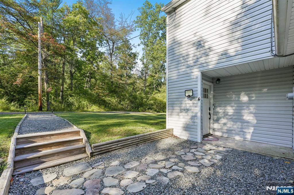 4 Quail Road