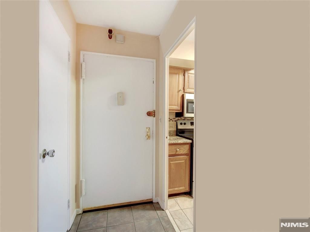 Photo of 377 S Harrison Street #9E, East Orange, NJ 07018 (MLS # 26008479)