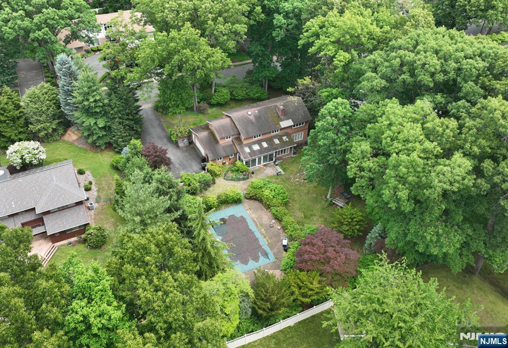 9 Lyncrest Drive