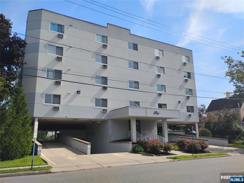 Photo of 10 Orchard Street #3F, Hackensack, NJ 07601 (MLS # 26033296)