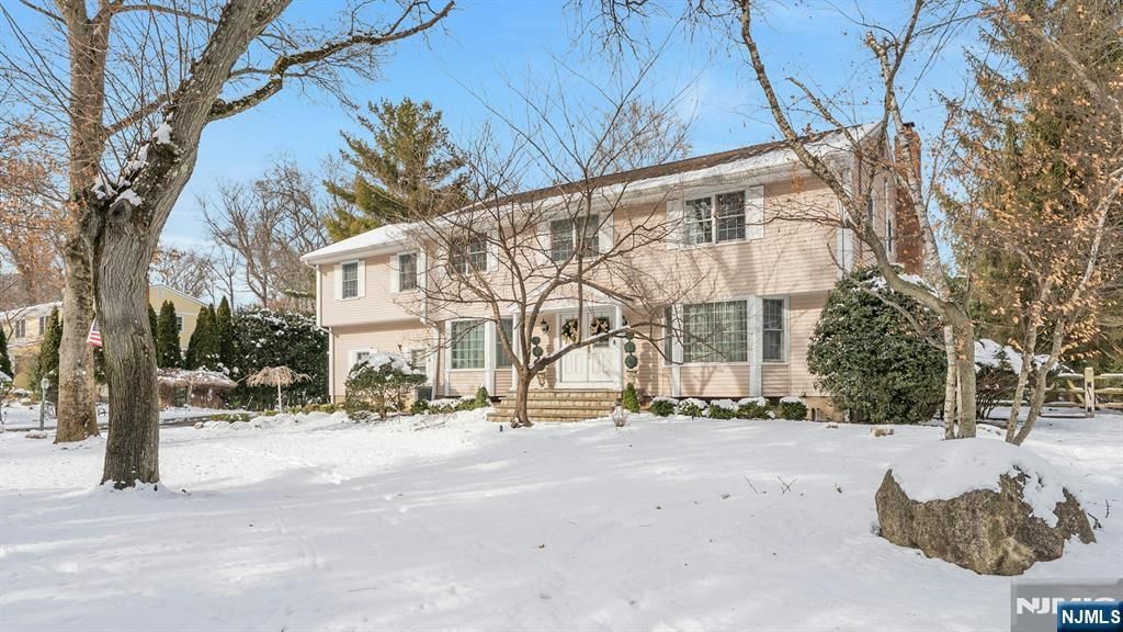 Photo of 89 Barrett Lane, Wyckoff, NJ 07481 (MLS # 26002067)