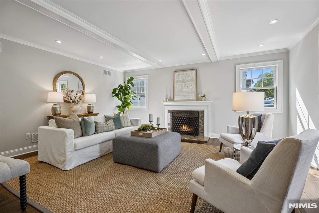 Photo of 11 Mount Vernon Road, Montclair, NJ 07043 (MLS # 26018699)