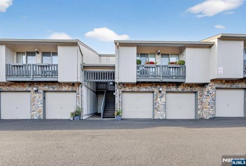 20 McChesney Court 1720 West Orange NJ 07052