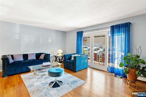 Photo of 398 Hoover Avenue #185, Bloomfield, NJ 07003 (MLS # 26015803)