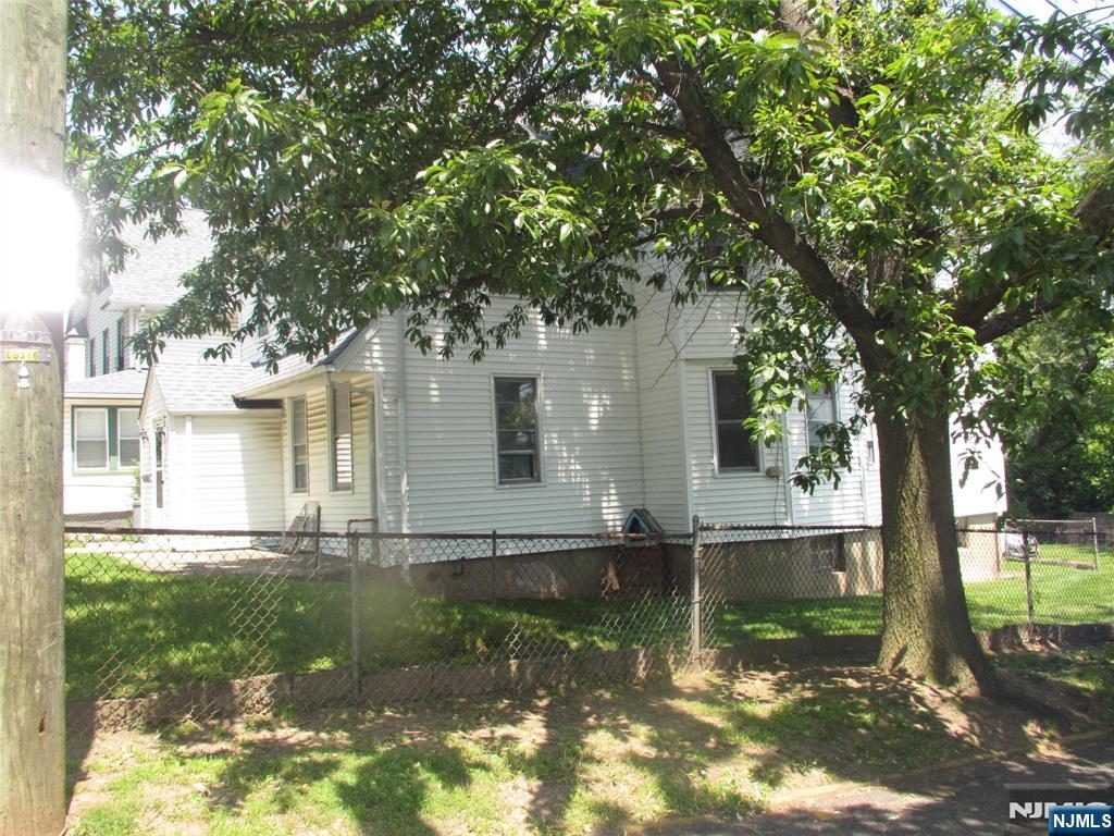 21 Overpeck Avenue