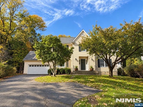 Photo of 35 Parkway, Harrington Park, NJ 07640 (MLS # 26039226)