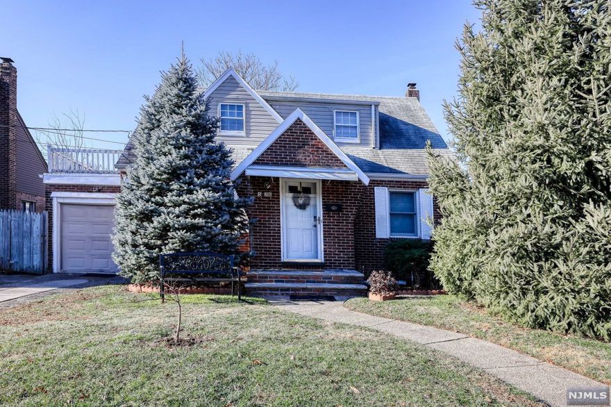 CONVENIENTLY LOCATED ON A QUIET RESEDENCIAL STREET. CHARMING WELL MAINTAINED EXPANDED CAPE (1784 SQFT) WITH LARGE FAMILY ROOM ADDITION AND OPEN FLOOR PLAN. UPDATED KITCHEN WITH GRANITE COUNTERTOPS AND STAINLESS STEEL APPLIANCES. 2 BEDROOMS ON THE FIRST FLOOR WITH FULL BATHROOM, MASTER BEDROOM AND FULL BATHROOM ON THE SECOND FLOOR. HARDWOOD FLOORS, CENTRAL A/C, LEVEL FENCED IN BACKYARD WITH HOT TUB. HIGH RANKING SCHOOLS, PARKS, COMMUNITY POOL. COMMUTER DREAM WITH BUSES AND TRAIN TO THE CITY.