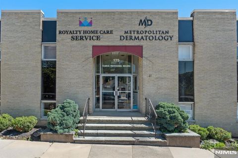 175 Cedar Lane Teaneck NJ 07666
