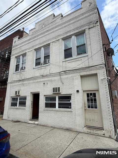 Photo of 342 Palisade Avenue, Cliffside Park, NJ 07010 (MLS # 26031407)