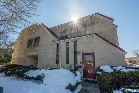 11 Cerone Court West Orange NJ 07052