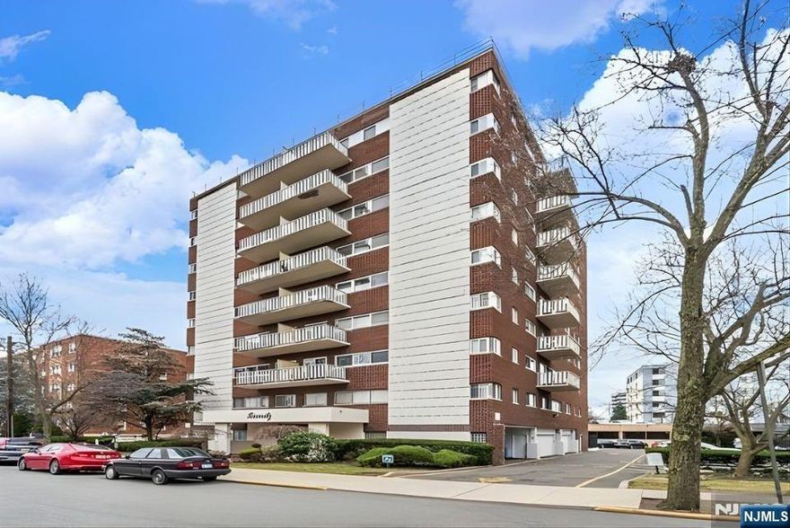 This nicely renovated Junior 1 bedroom with a spacious terrace in the highly coveted Biarritz condominium is a commuter's dream. Walking distance to the GWB, trendy restaurants/bars and shopping. All utilities (electric, gas, heat, hot/cold water) and one outdoor parking space are included in the rent. No smoking, no pets. NTN, employment verif, credit check and renter's insurance required. Move-in fees $600 move-in fee and a $500 refundable move in/out fee.