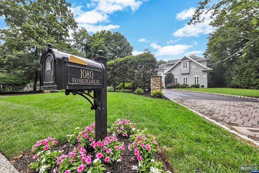 Prestine Center Hall Custom Colonial offers approx. 5400 SF of unsurpassed quality, style & curb appeal built for large scale entertaining both inside & out.Layout begins with a inviting marble foyer with an impressive flow & design including 10' ceilings on the main level.Formal Living Rm w/ FPL,Banquet sizeFDR.Designer kitchen(2017) features professional grade appliances, custom cabinetry & esquisite Quartz counter tops.Stunning sun drenched GRT RM w/dramatic stone fireplace & w/flloor to ceiling windows.Private library checks the box for all whom work from home.Tranquil owners suite, LUXE bathroom(2016), duel FPL and HUGE CUSTOM walk in closet.Two bedroom en-suites + 2 additional bedrooms w/Jack n Jill FBTH.Just finished(2024) walk out LL offers endless options.Resort style rear property offers,Gunite pool(2023),outdoor kitchen ,basketball area & much more.Elevator,Generator,finished 3 car heated garage,high ceiligs through out & sooo much more.Hurry this one will not last.