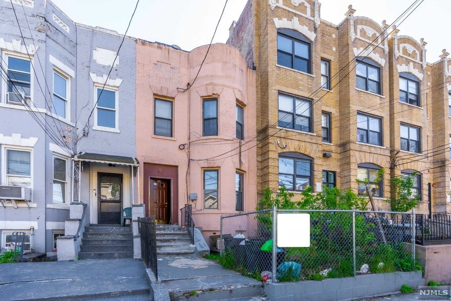 THIS BRICK 2 FAMILY HOME HAS SO MUCH TO OFFER! FEATURES A TOTAL OF 6 BEDROOMS, LARGE APARTMENTS WITH SO MUCH POTENTIAL. A PRIVATE BACKYARD WITH BUILT IN DECK THAT WRAPS ALL AROUD THE YARD. WALKOUT BASEMENT. SEPARATE UTILITIES. WALKING DISTANCE TO THE MLK LIGHT RAIL, BUS TRANSPORTATION, RESTAURANTS, SHOPPING PLAZA, SCHOOLS AND MUCH MORE! THIS IS YOUR OPPORTUNITY TO INVEST, BOOK YOUR APPOINTMENT TODAY. SOLD AS IS.