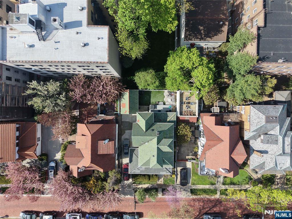 5 75th Street