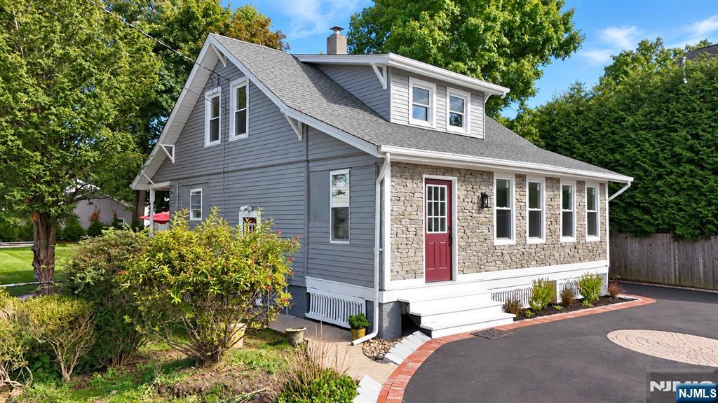 754 Wyckoff Avenue