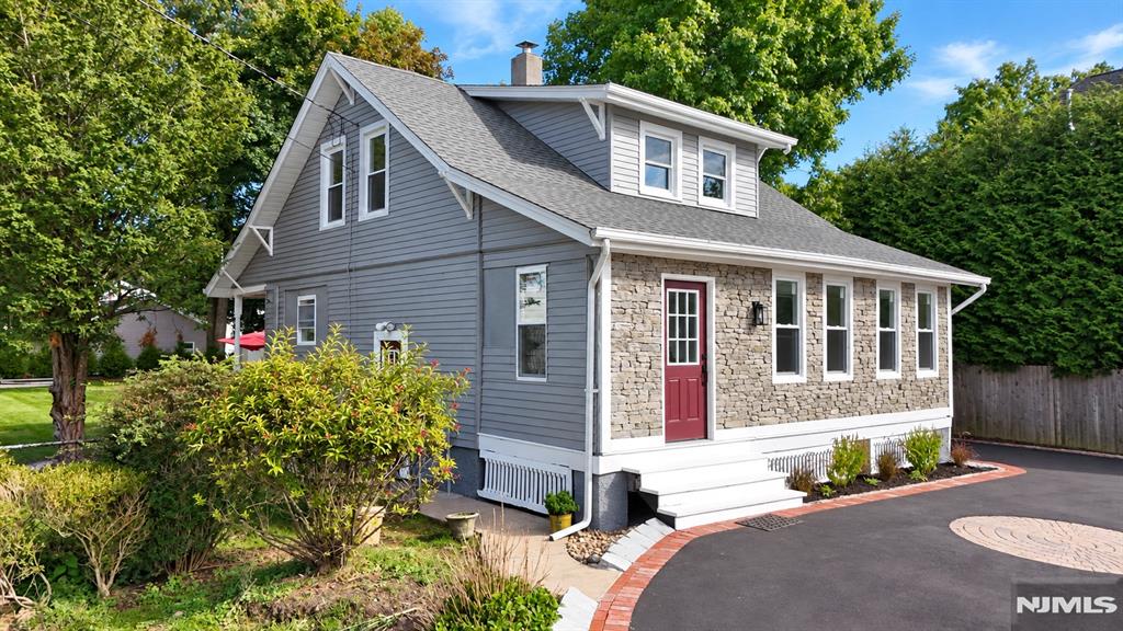 754 Wyckoff Avenue