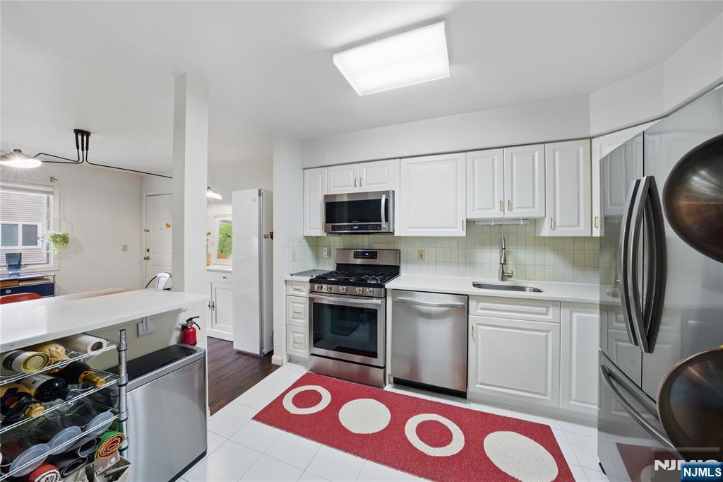 223 Orchard Park