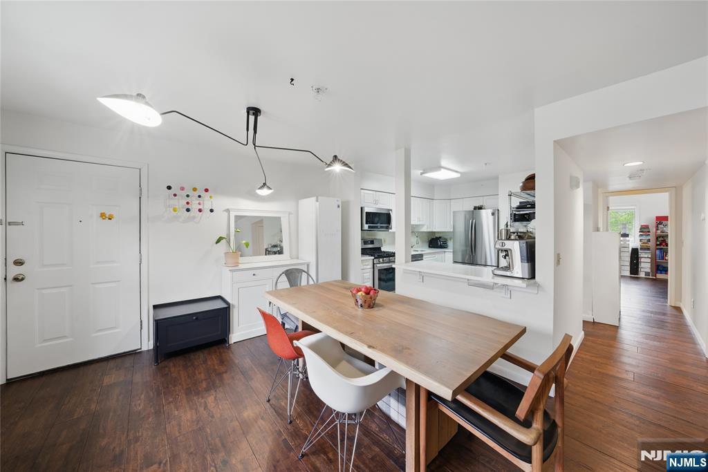 223 Orchard Park