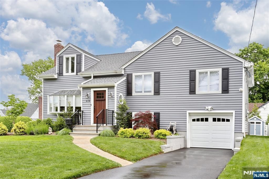 Photo of 616 Bogert Road, River Edge, NJ 07661 (MLS # 26020389)