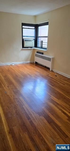 Photo of 2333 Hudson Terrace #E2, Fort Lee, NJ 07024 (MLS # 26022231)