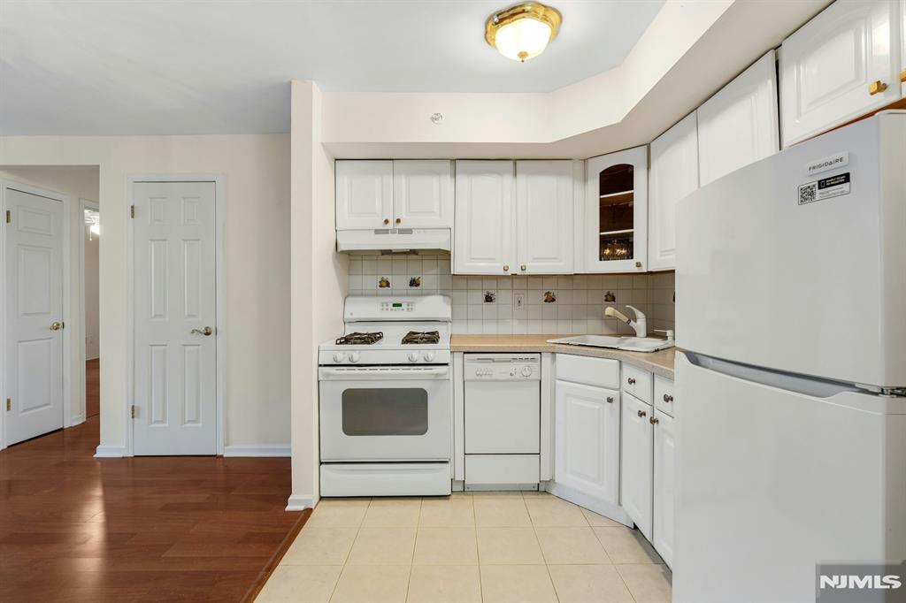 Homes for Sale in Northern NJ | ThisIsRiverEdge.com 1419 Faulkner Court