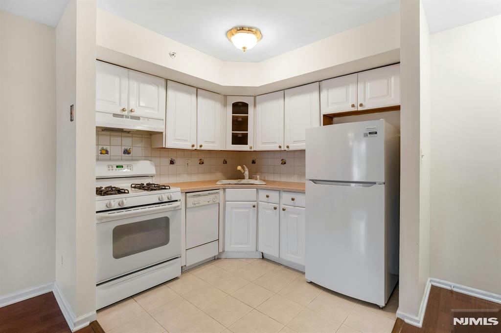 Homes for Sale in Northern NJ | ThisIsRiverEdge.com 1419 Faulkner Court