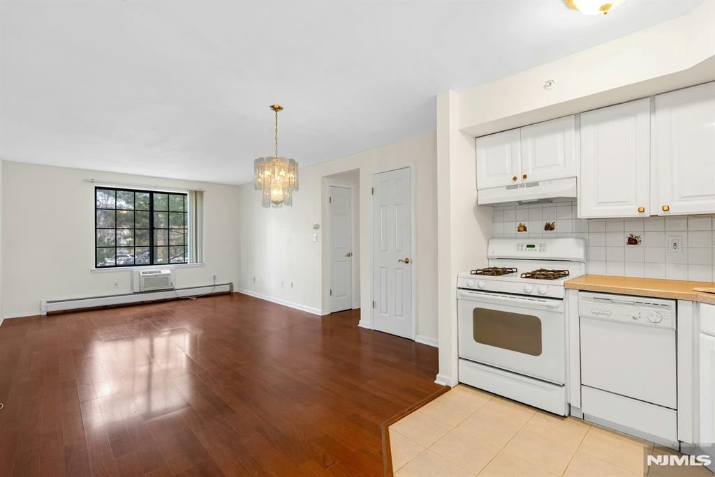 Homes for Sale in Northern NJ | ThisIsRiverEdge.com 1419 Faulkner Court