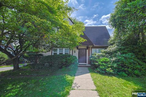 Photo of 351 Closter Dock Road, Closter, NJ 07624 (MLS # 25028011)