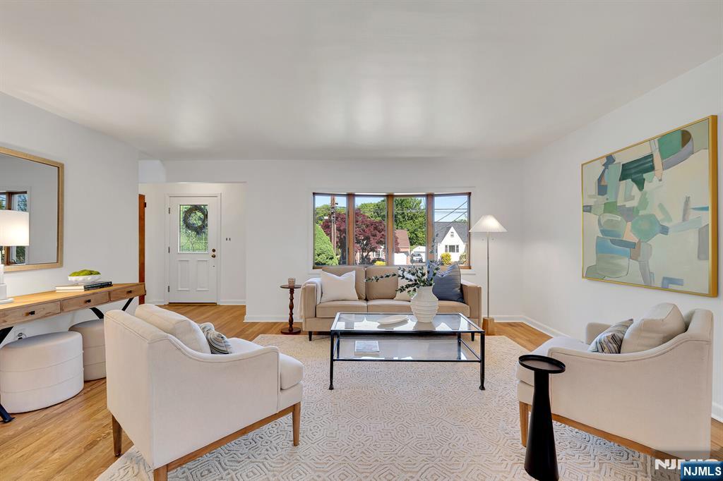 287 Jackson Avenue