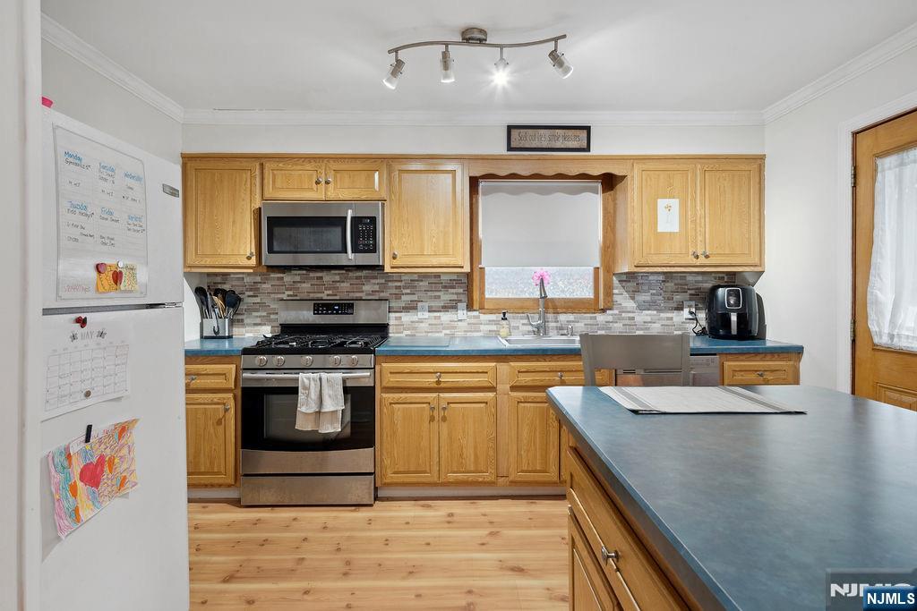 35 Woodward Avenue