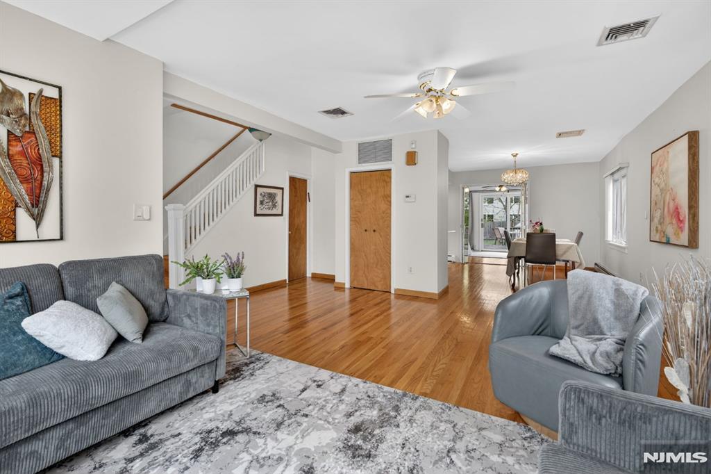 26 Mineral Spring Avenue