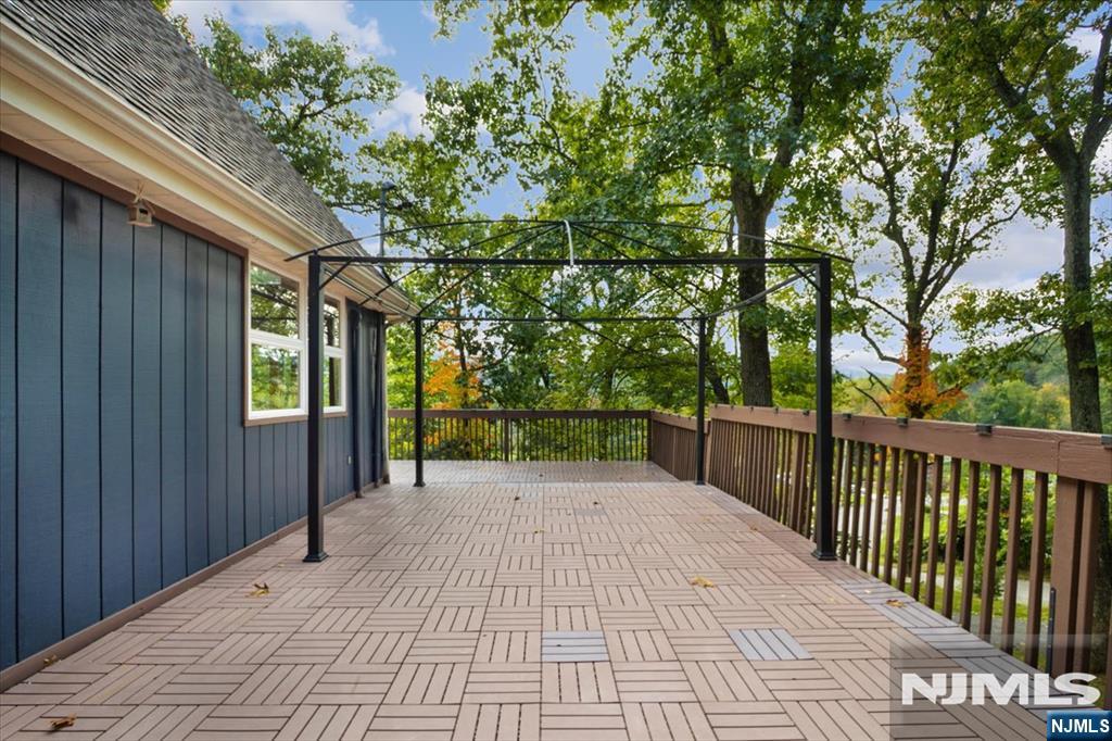 99 Brooks Flat Road