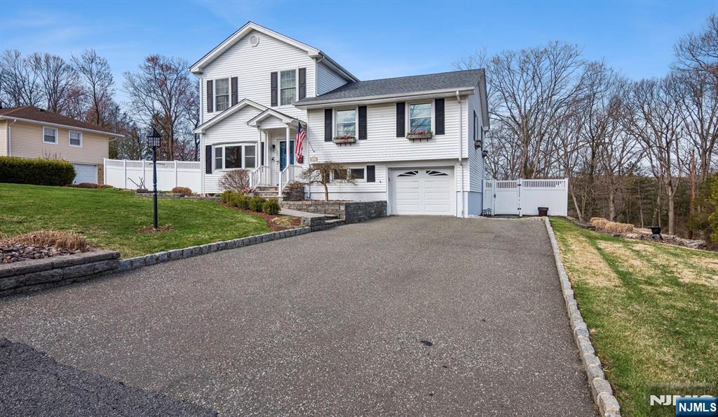 12 White Birch Terrace