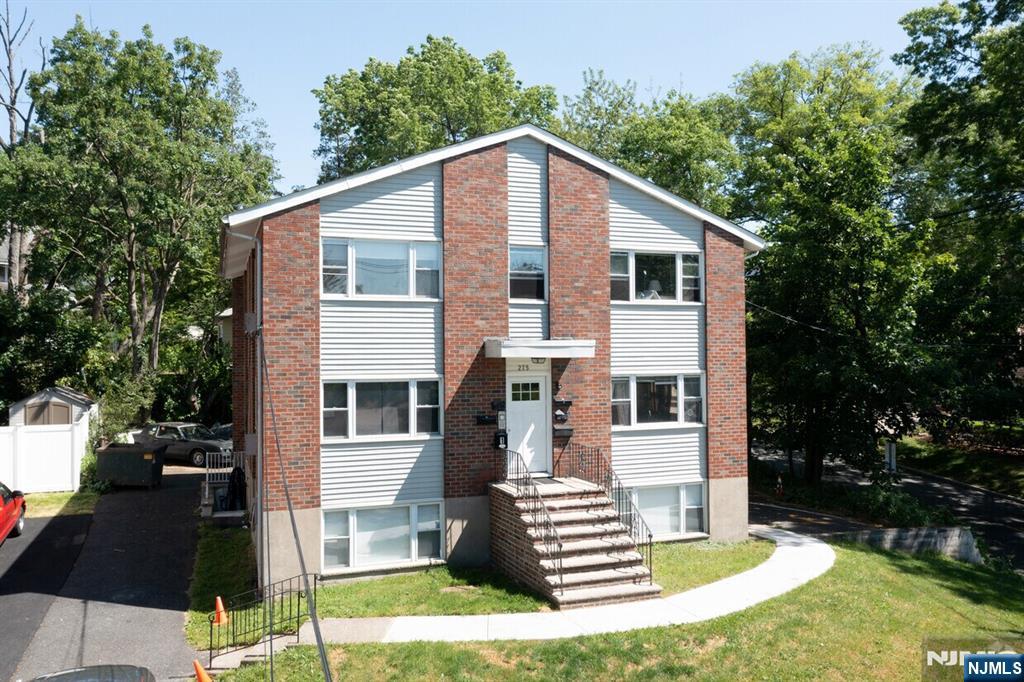 275 Grand Avenue