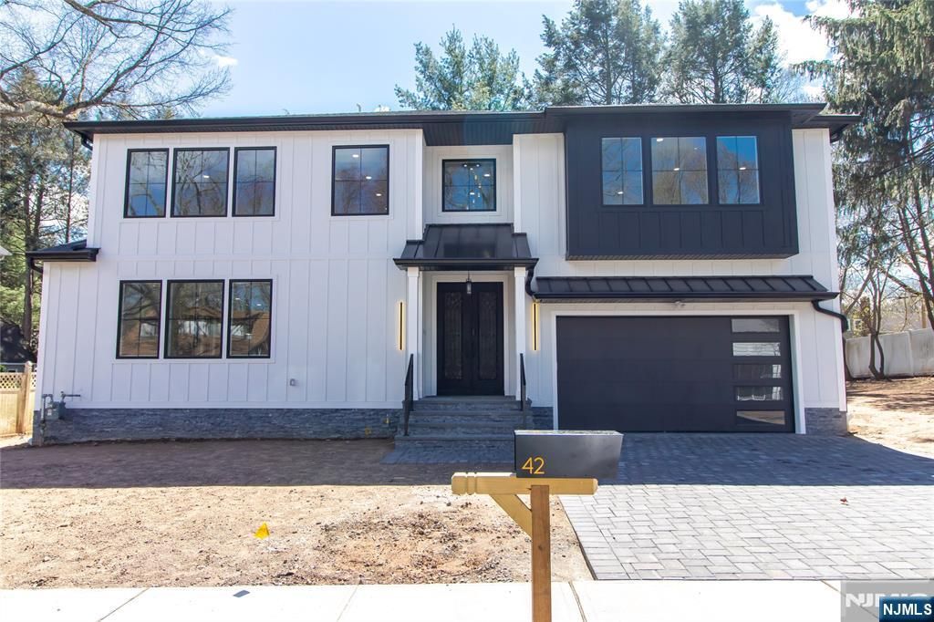 Photo of 42 Harvey Street, Closter, NJ 07624 (MLS # 25011616)