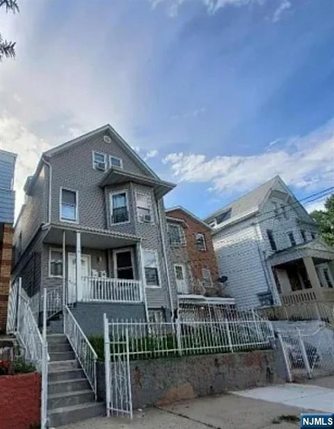 149 Fairmount Avenue Newark NJ 07103