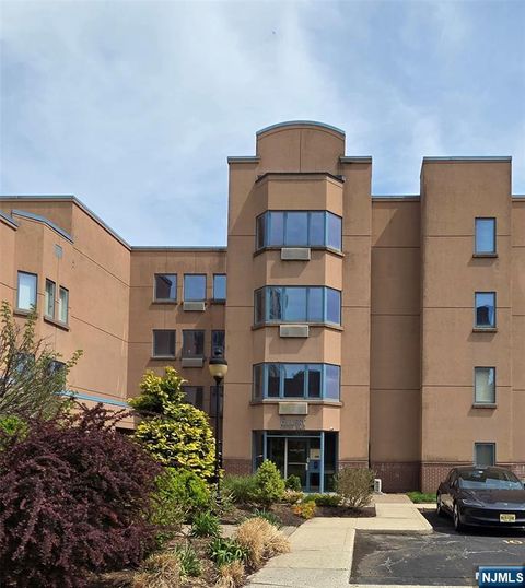 Photo of 603 Ellery Court #603, Edgewater, NJ 07020 (MLS # 26012445)