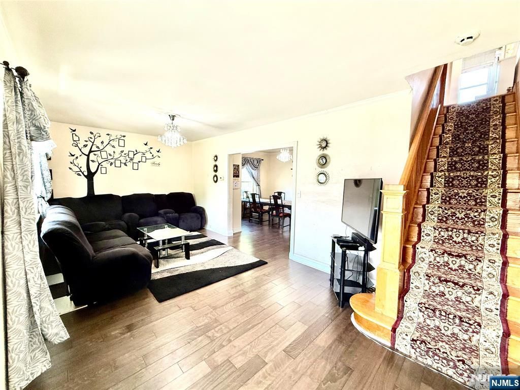 Photo of 1001 Berdan Avenue, Fair Lawn, NJ 07410 (MLS # 25026466)